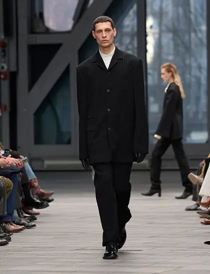 Calvin Klein : L’Art de la Minimaliste Élégance à -20%