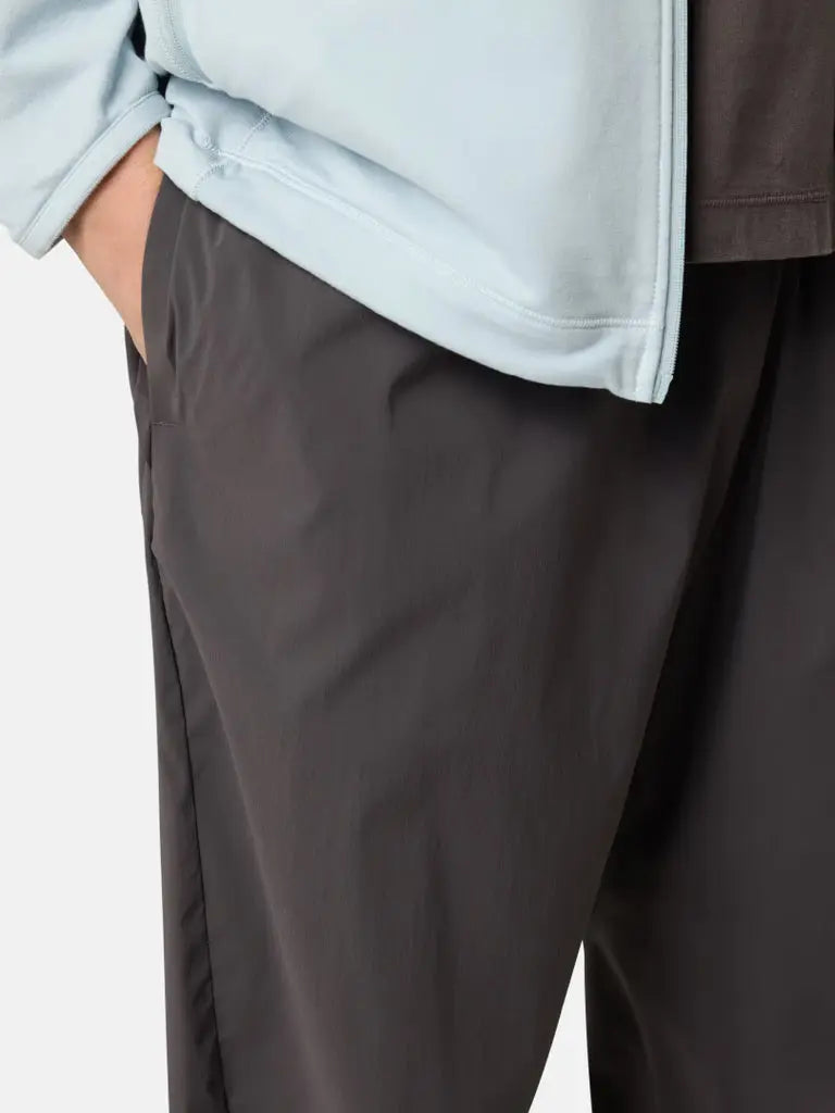 Pantalon technique coupe regular avec cordon de serrage aux chevilles - CALVERO
