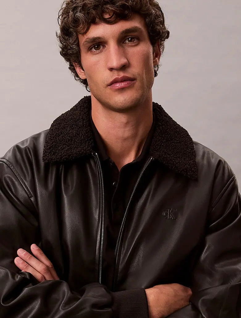Bomber en similicuir à col en sherpa Calvin Klein