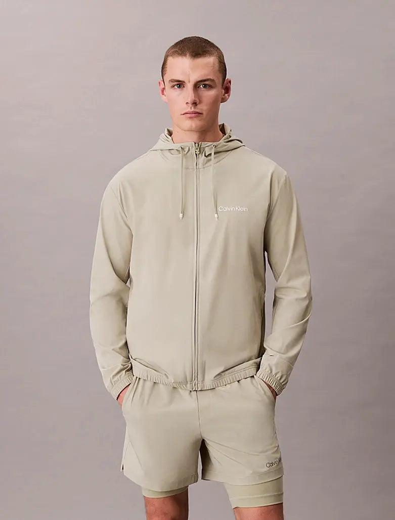 Coupe-vent à capuche déperlant Calvin Klein