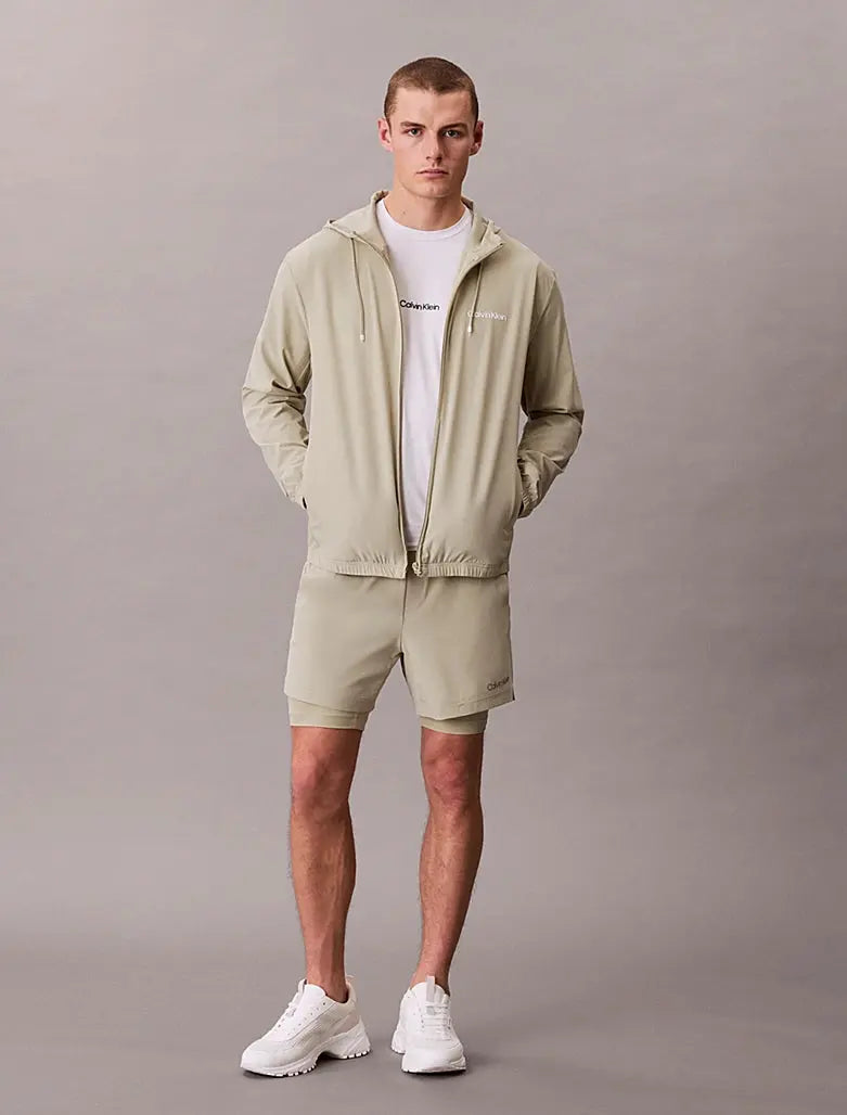 Coupe-vent à capuche déperlant Calvin Klein