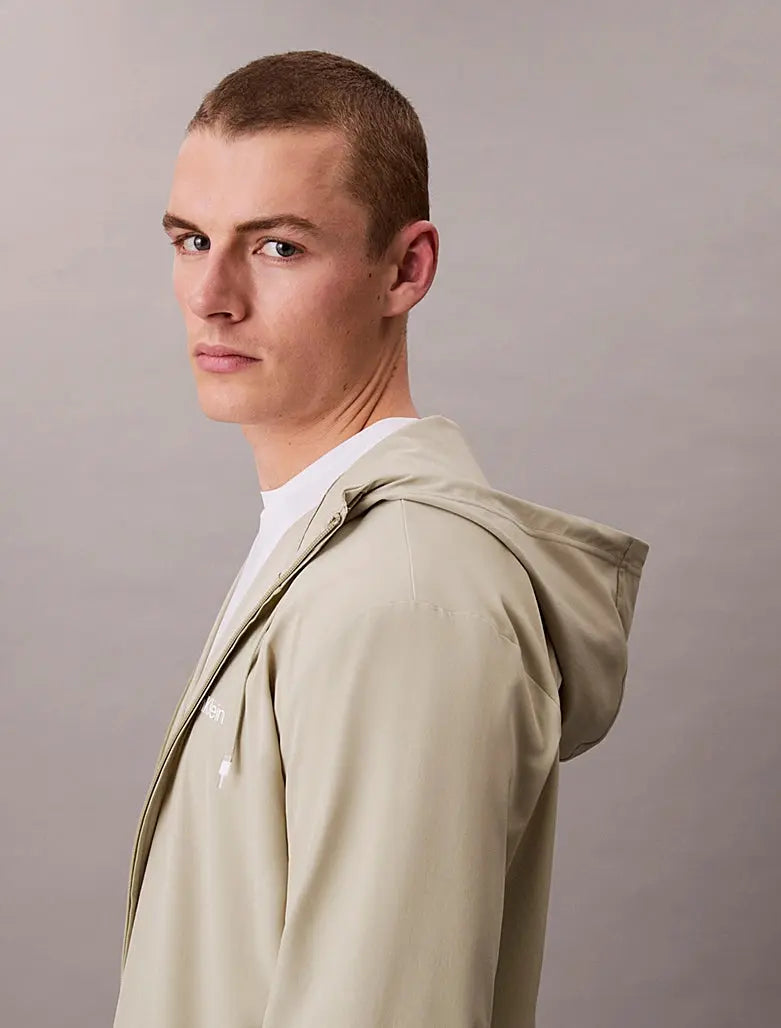 Coupe-vent à capuche déperlant Calvin Klein