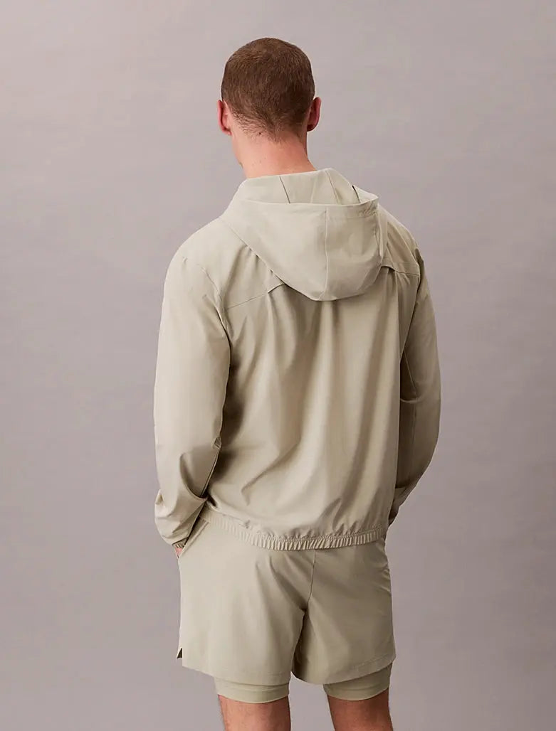 Coupe-vent à capuche déperlant Calvin Klein