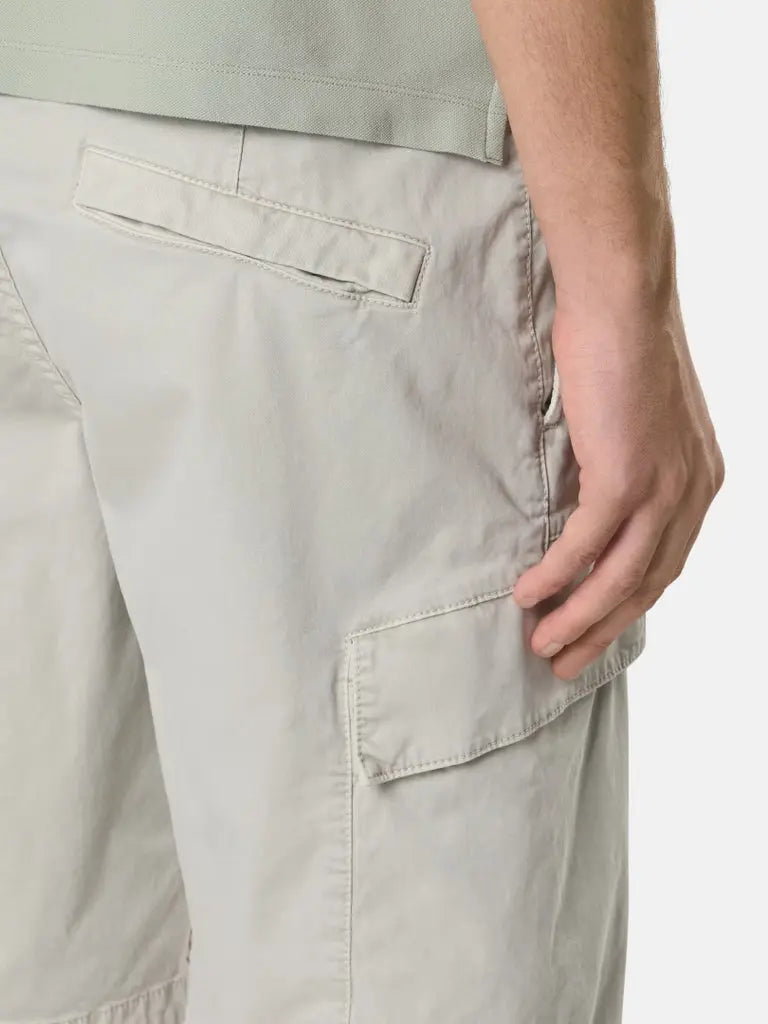Short cargo en sergé brisé de coton bio extensible. - CALVERO
