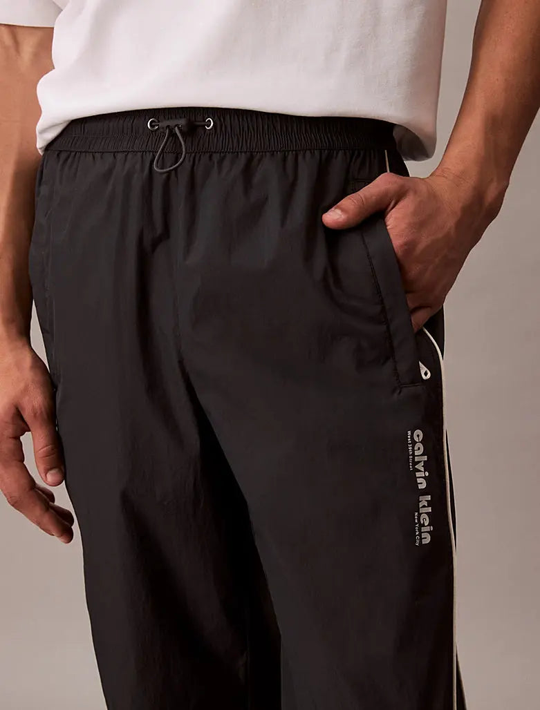 Pantalon de survêtement relaxed en nylon - CALVERO