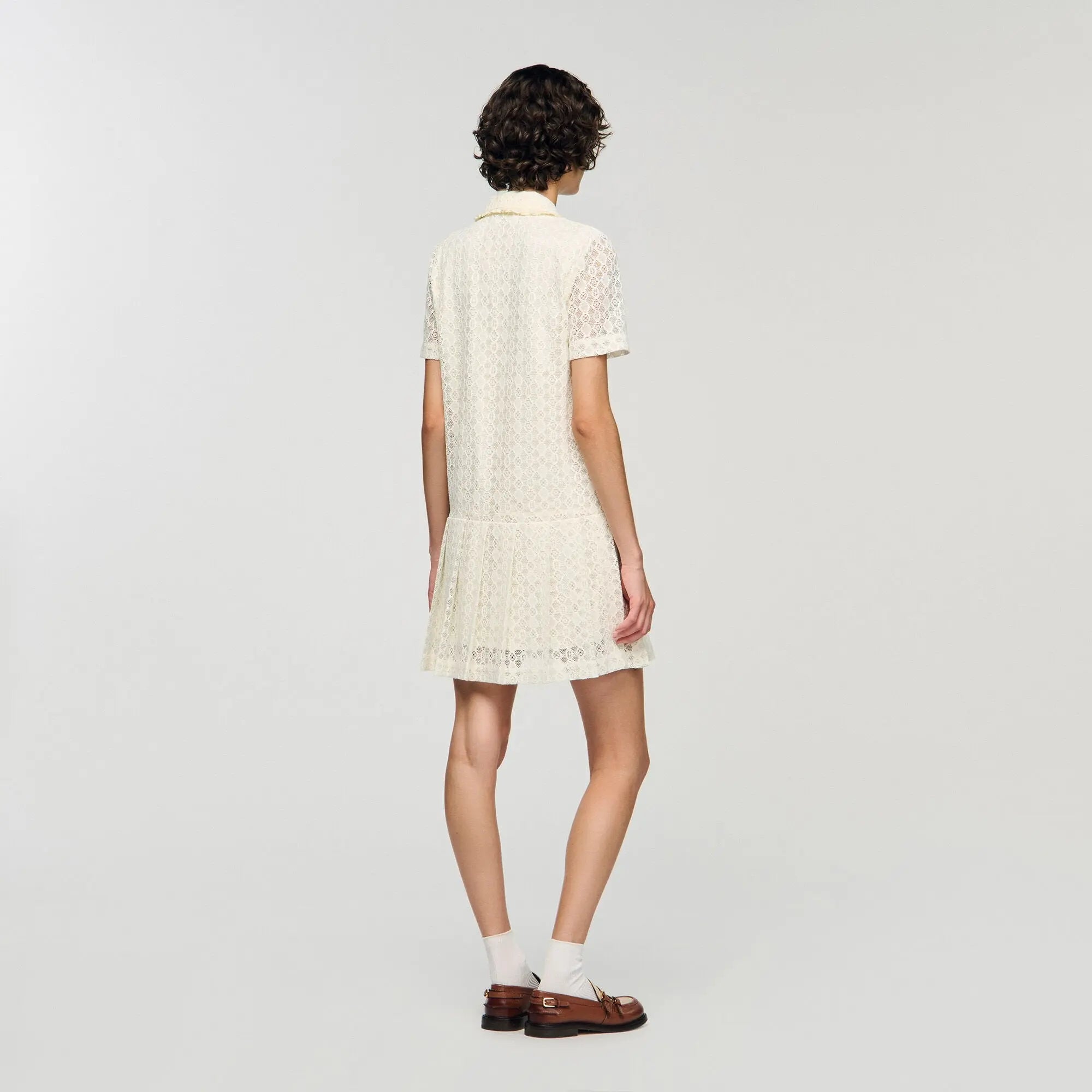 Robe courte en dentelle - CALVERO