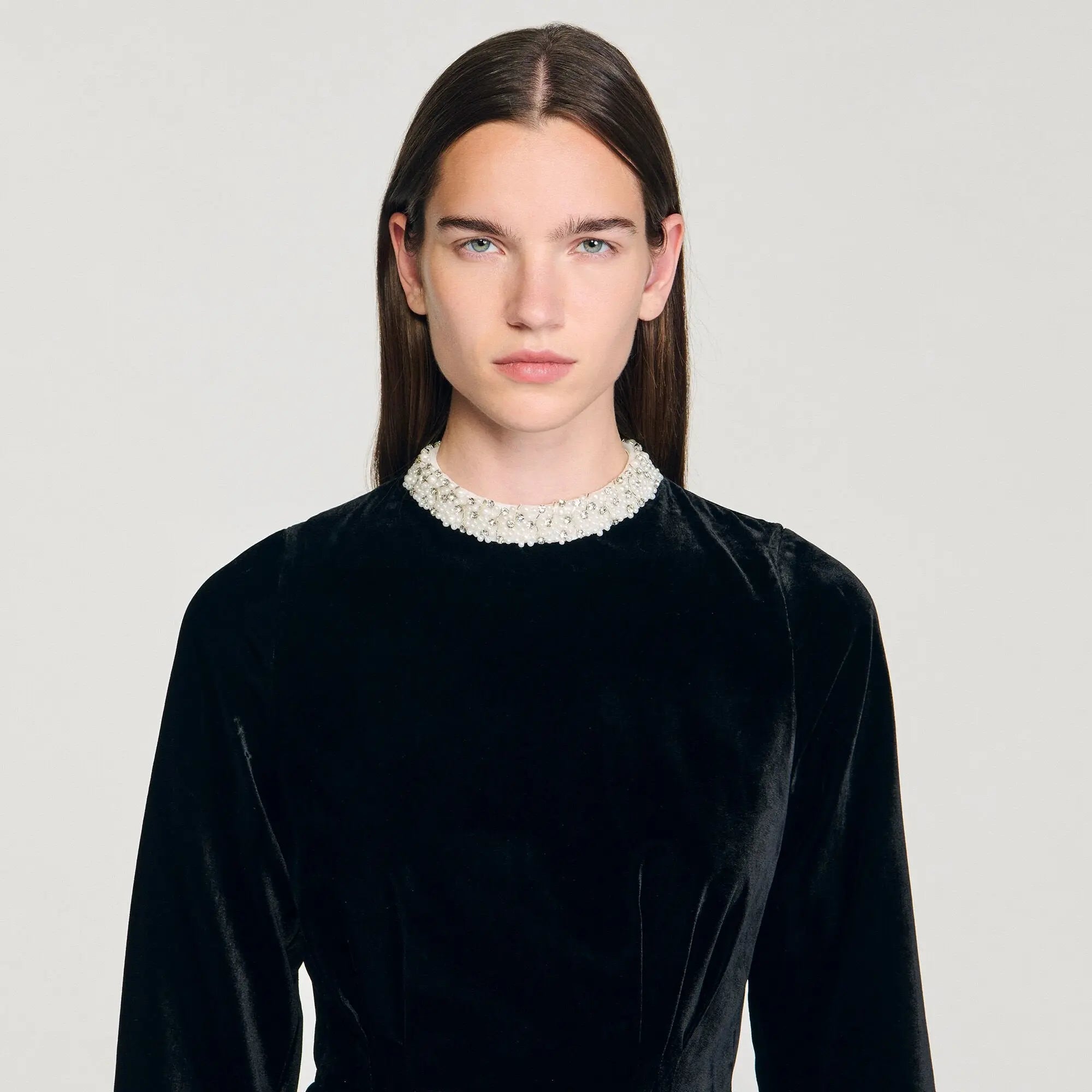 Robe courte en velours perlée - CALVERO