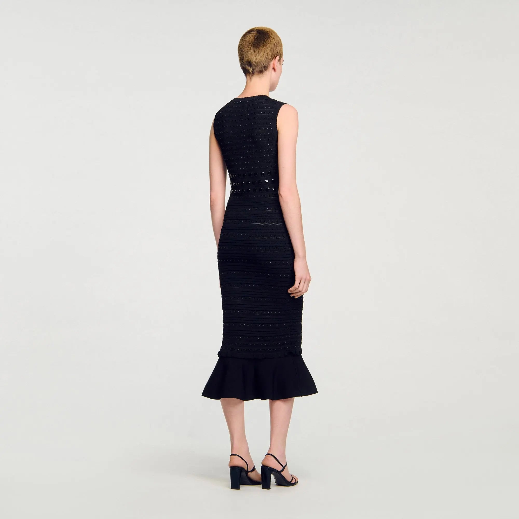 Robe longue en maille à studs - CALVERO