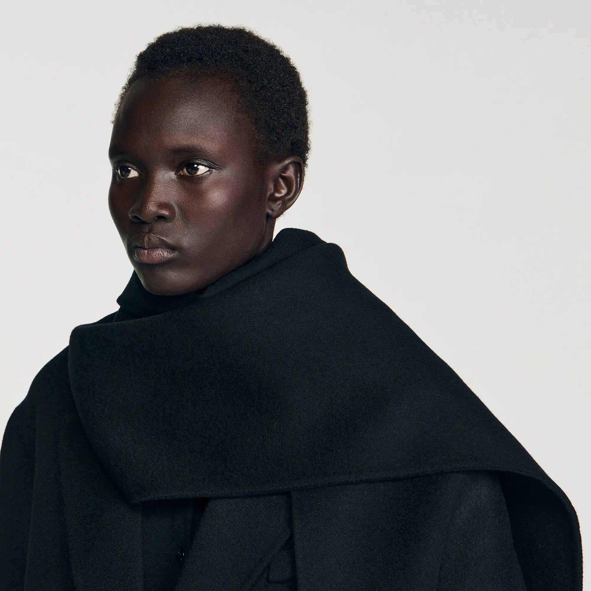 Manteau en laine à écharpe intégréem - CALVERO