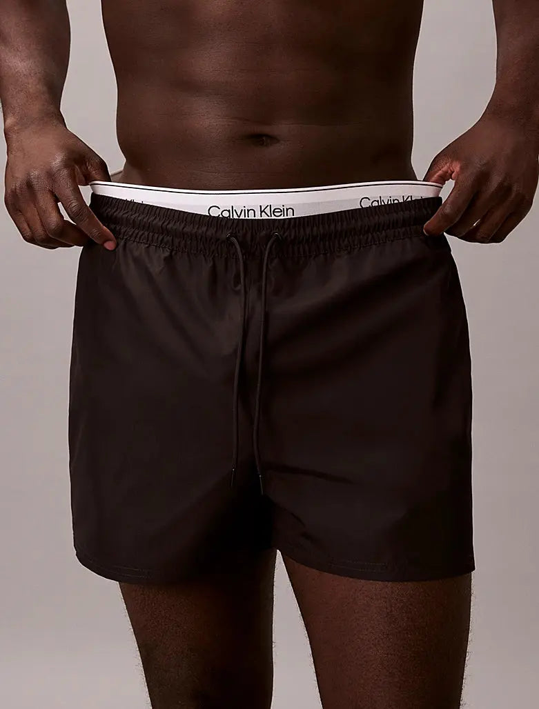Short de bain courts avec cordon de serrage - CK Essentials - CALVERO