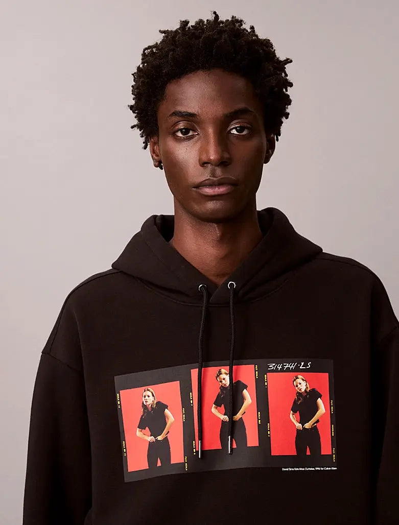 Sweat à capuche relaxed en polaire avec imprimé graphique Kate Moss - CALVERO