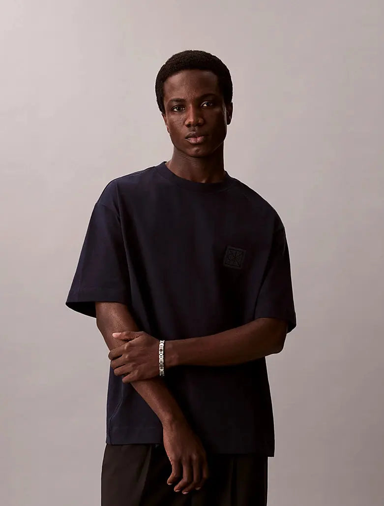 T-shirt relaxed avec insigne emblématique Calvin Klein